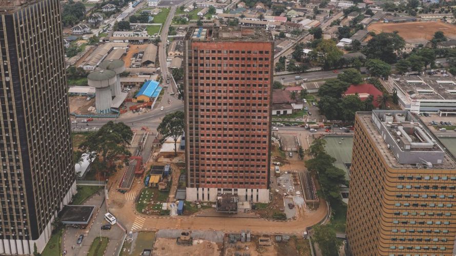 TOURS<br>DE LA CITÉ